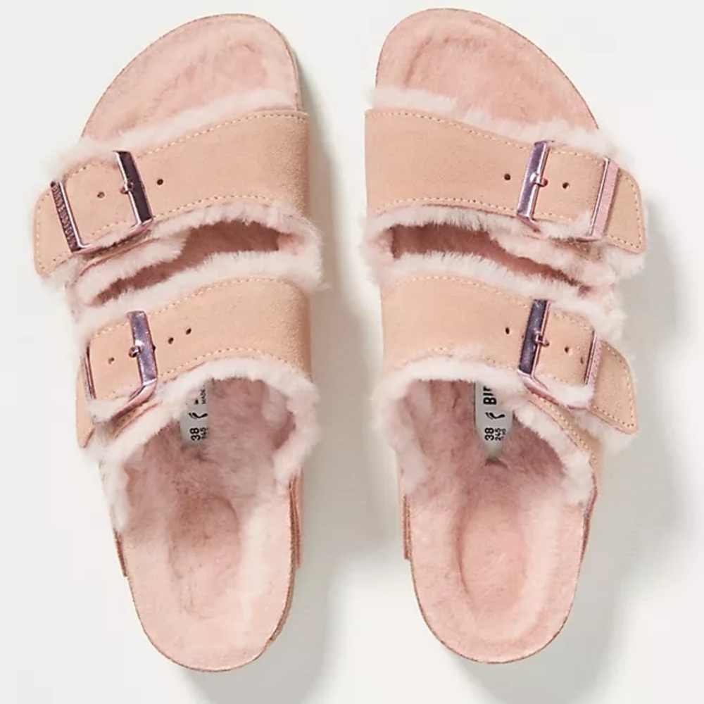 NWOT pink shearling Birkenstocks size 37!!